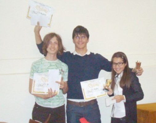 Elevi premianţi la concursurile de matematică